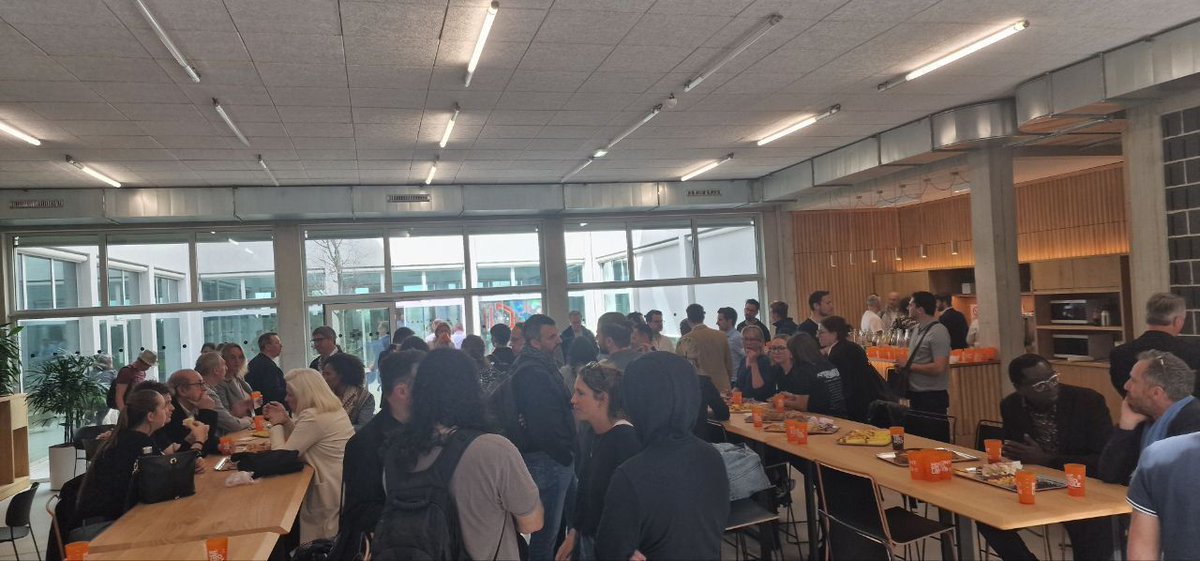 Kahn_Victor's tweet photo. Immensément fier ! 😁
Le premier Sommet Français du No-Code a eu lieu à #Montpellier la semaine dernière, il a fait salle comble dans notre Halle de l'Innovation !
Un bel évènement co-organisé par @Montpellier3m @La_Melee_Mtp, @Digital113_, la Région @Occitanie et le #SFPN ! https://t.co/0ARpWobNLa