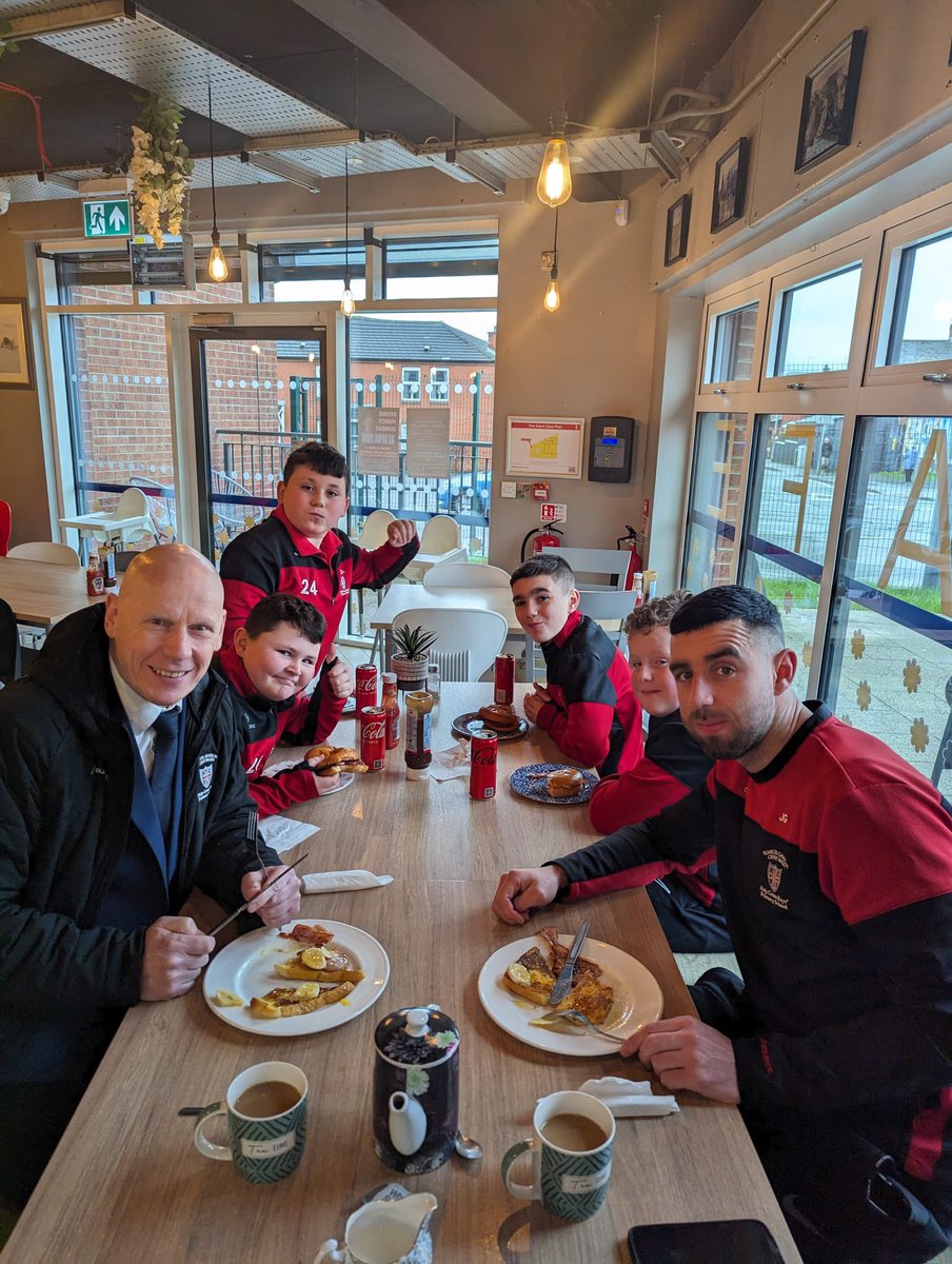 Aunt Nellie's Cafe Belfast (@saunt21817) on Twitter photo It was a delight to have Mr McArevey, Joe Gormley and the amazing pupils from <a href="/HolyCrossBoys/">Holy Cross Boys' PS</a> at Aunt Nellie’s today, local schools supporting local cafes! ☕️ 🍰 🧁
#supportlocal #belfastcafe #BelfastLocal #BelfastFood #BelfastFoodie It was a delight to have Mr McArevey, Joe Gormley and the amazing pupils from <a href="/HolyCrossBoys/">Holy Cross Boys' PS</a> at Aunt Nellie’s today, local schools supporting local cafes! ☕️ 🍰 🧁
#supportlocal #belfastcafe #BelfastLocal #BelfastFood #BelfastFoodie