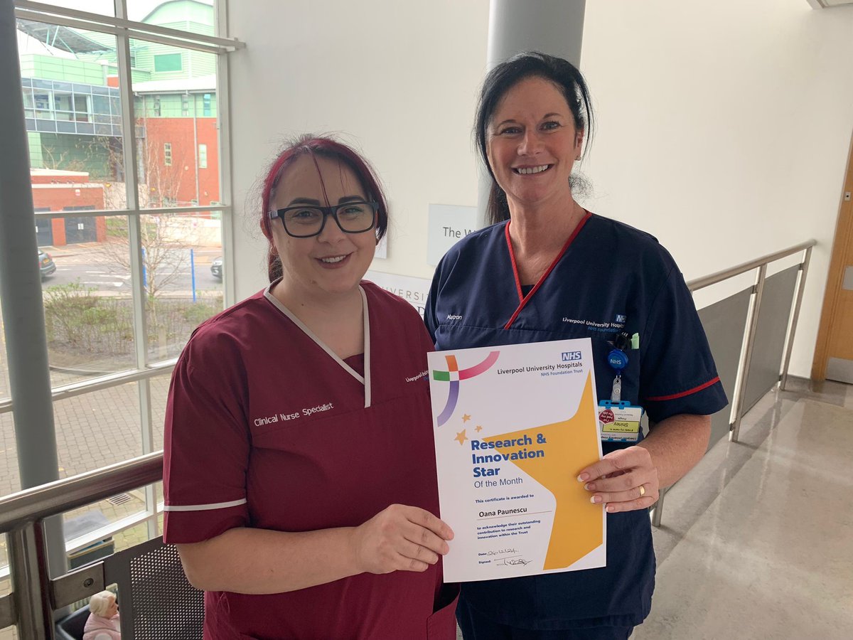 Congratulations to Oana Paunescu, Clinical Nurse Specialist, who was presented her certificate as Research Star of the Month! ⭐ Oana was presented her award by Research Matron Shirley Pringle at our Aintree University Hospital site. 🎉 #Research #Clinicaltrial @LivHospitals