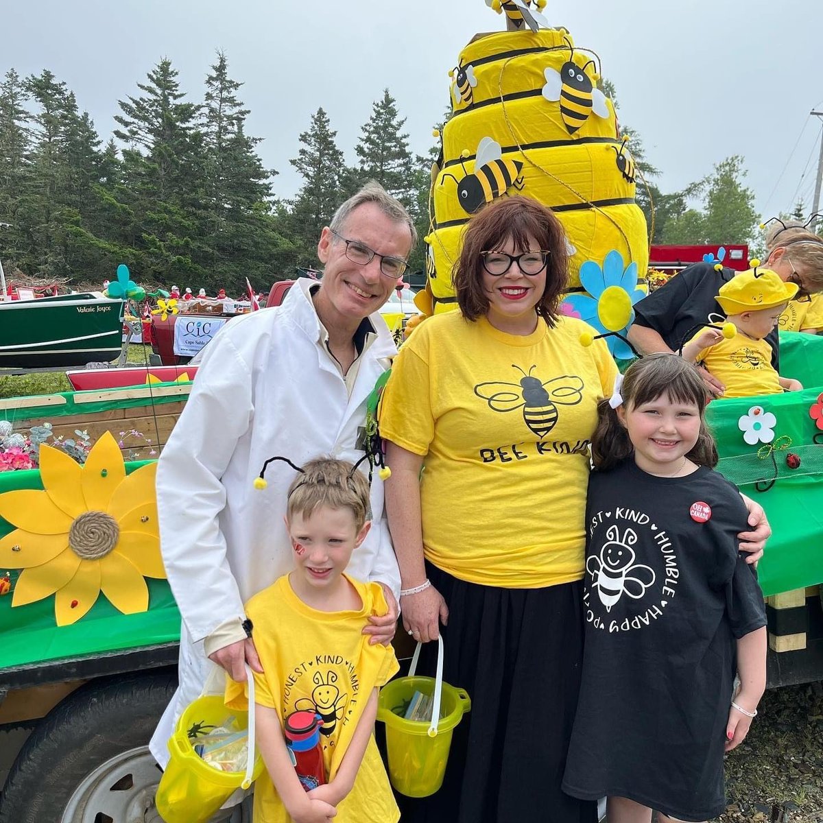 Nicole Nickerson values every moment spent with her young family. After two heart attacks, Nicole received care at the QEII from Dr. Sharon Mulvagh and the team at the Maritime Heart Centre’s Women’s Heart Health Clinic. 💜 Read the story: bit.ly/3Rl2GJT