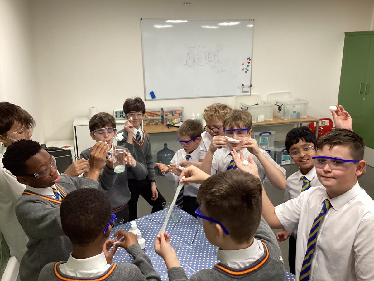 Year 7 visited @WinSciCentre to support their learning about our Solar System & the exhibits bring theory to life, such as a huge guitar & sound waves visualiser. The boys also learned about Non-Newtonian substances such as ketchup & jelly & made slime! @SalFboroSTEM