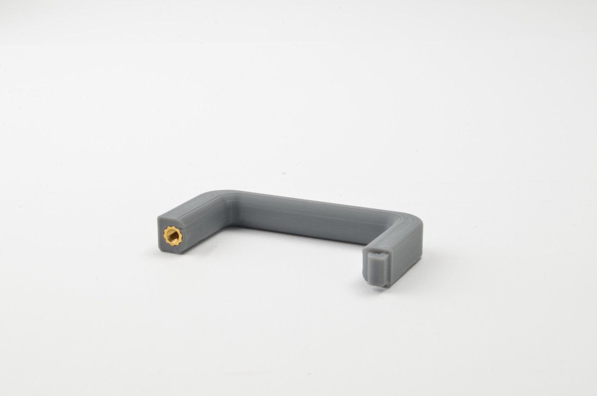 IT4TRADE_GmbH's tweet photo. Transportschäden sind für uns kein Problem, wir drucken auch neue Netzteilgriffe!

Falls du auch Interesse an 3D gedrucktem Zubehör hast, melde dich gerne bei uns über LinkdIn oder schick uns eine E-Mail an service@it4trade.com.

Wir freuen uns auf deine Nachricht! https://t.co/EJyP0s4tUm