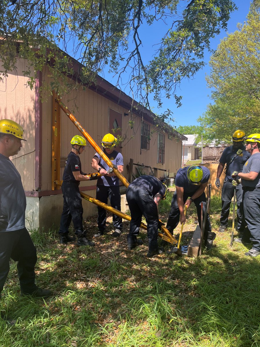 austinfiredept tweet picture