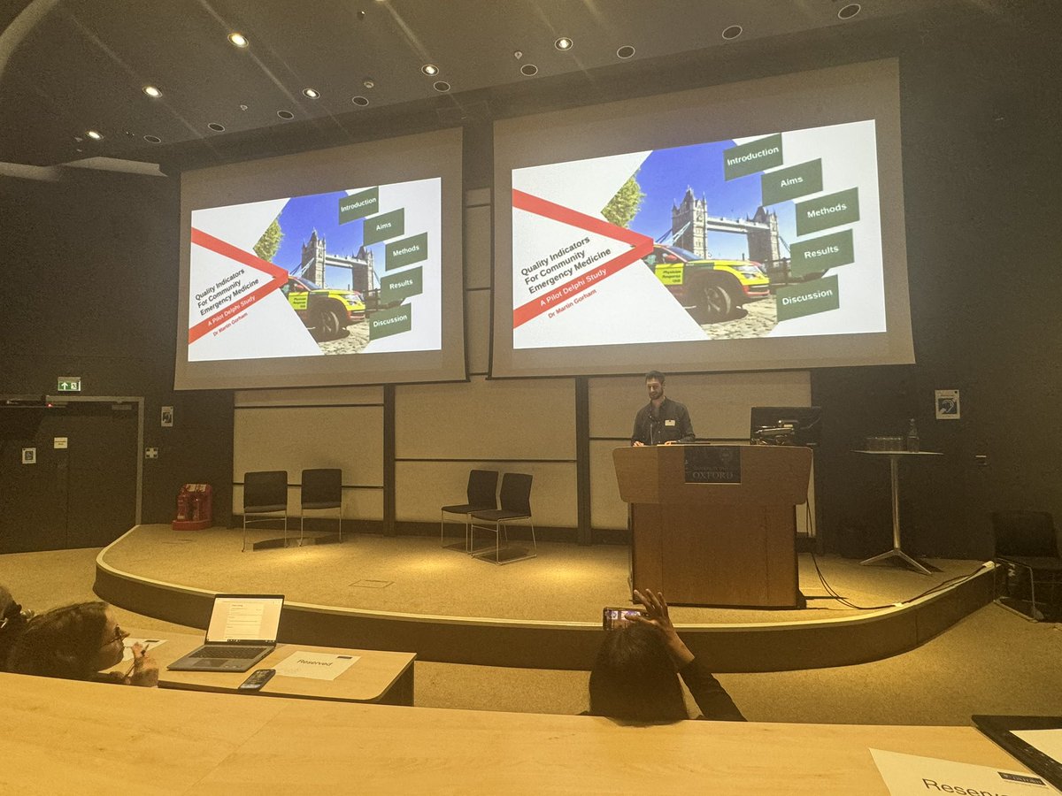 OSEM_Conference's tweet image. #OSEM2024 oral presentation on community emergency medicine led by Dr.Martin Gorham- Delved into Delphi studies - structured approach to gather expert opinions. Takeaway: Collaborative strategies crucial for effective community emergency response.