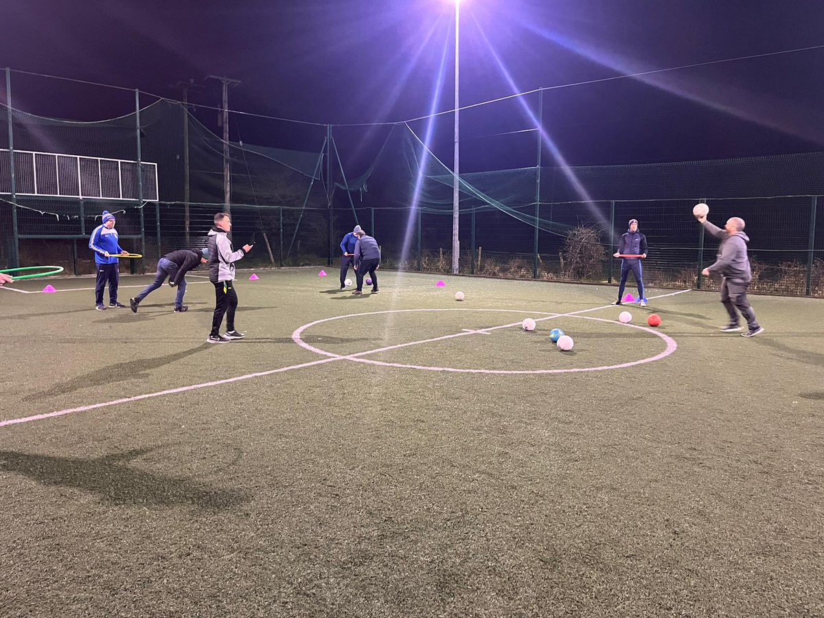 A few snaps from our recent regional workshop focusing on the How to Coach Skills/Skill Development. Thanks to @melvingaels for hosting the workshop and to the coaches from @glenfarnekilty, @ManorGaa and @melvingaels who attended @LeitrimGAA @ConnachtGAA