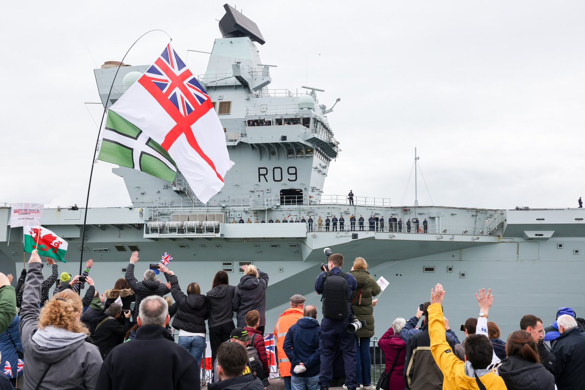 She’s back! 👋 @HMSPWLS has returned to Portsmouth after her involvement in Exercise Steadfast Defender, a @NATO exercise involving the UK Carrier Strike Group. 🌍