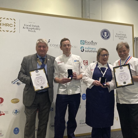Congratulations to Darren Taggart and Angela Dickson from Causeway Hospital, Northern Trust Northern Ireland for taking Best in Class at yesterday's HCA 4 Nations Showcase hefma.co.uk/news/northern-…