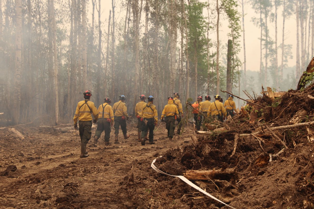 We’re still hiring a variety of seasonal positions for the 2024 wildfire season, including wildland firefighters. Apply online today: bit.ly/3Sc5KIn