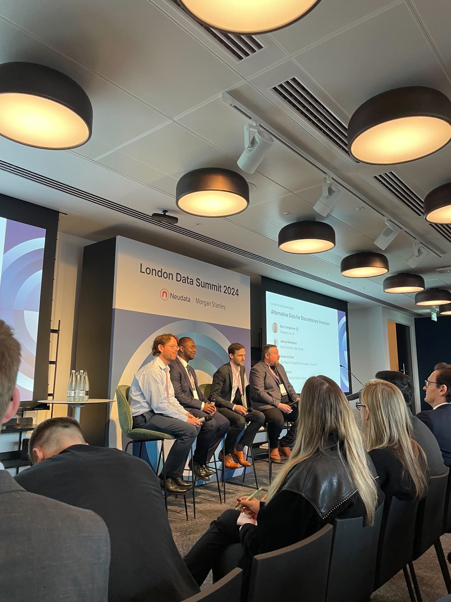 LiveDatos's tweet image. Diving into the heart of #NeudataLondon! This year&apos;s summit is buzzing more than ever. Fantastic content sessions &amp;amp; deep dives into how #behavioraldata is reshaping #finance. Come see us at Stand G! #FinanceData #AltData