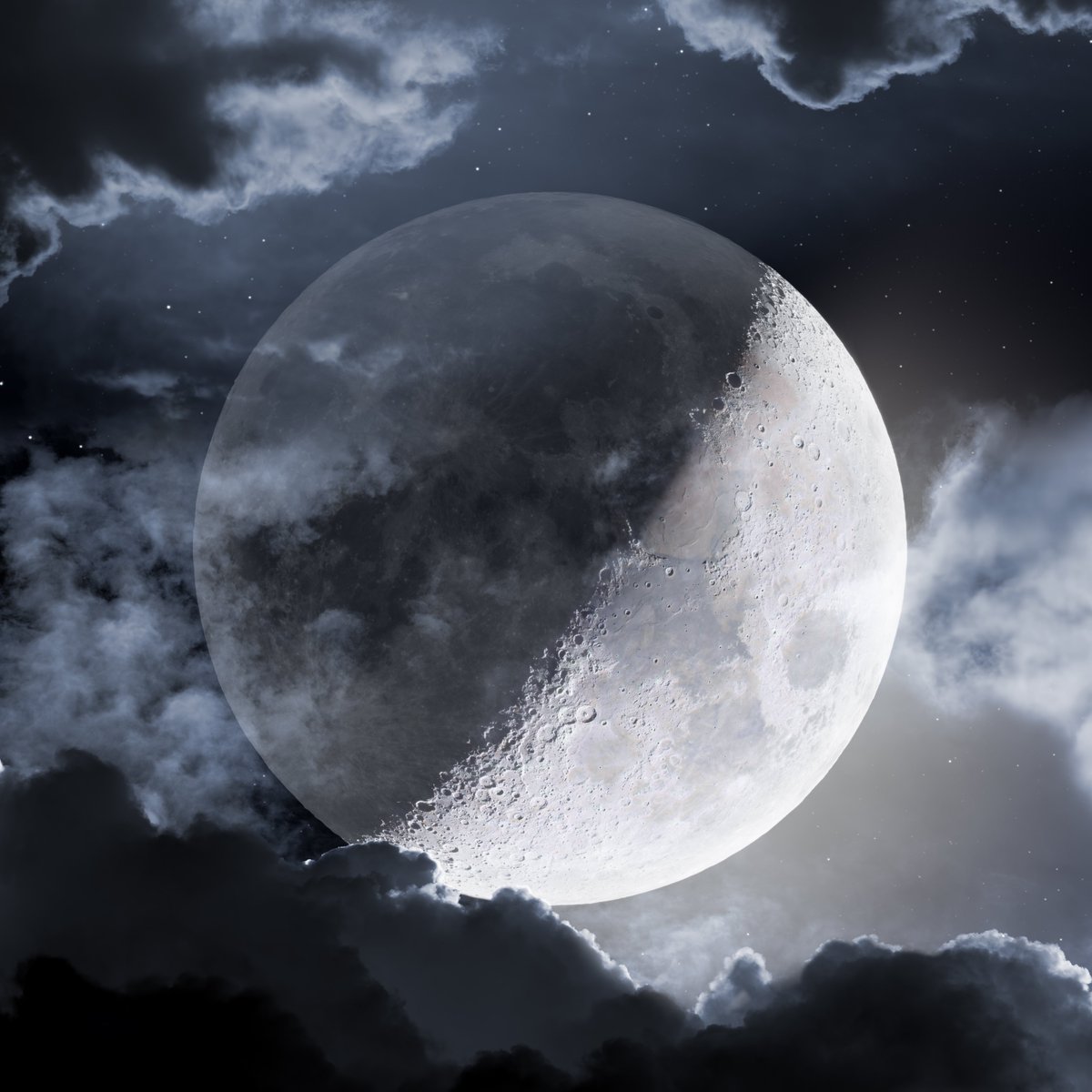 AsgardiaSpace's tweet image. Experience the celestial magic! 🌌✨ Astrophotographer #AndrewMcCarthy's captivating composite photo showcases the moon amid drifting clouds, blending multiple images for unparalleled detail. Dive into the wonder of astrophotography! #Astrophotography 📸🌕