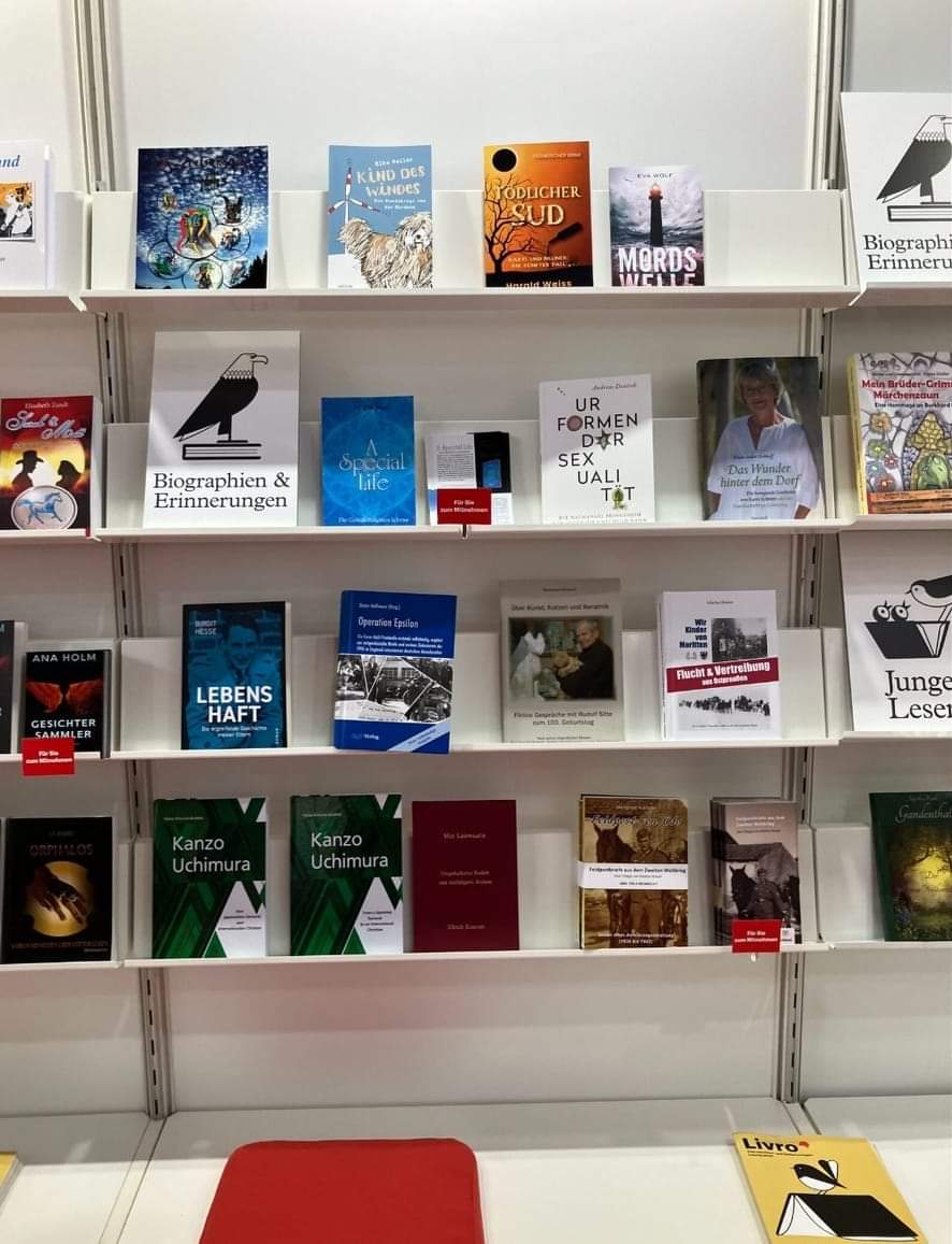 A highlight at #LeipzigBookFair2024: 'A Special Life - The Story of a Life'. 📚 Sharing this special moment with you! Thank you for your support! 🌟 #BookFairSuccess #ASpecialLife
#Bookfair #books #FYP