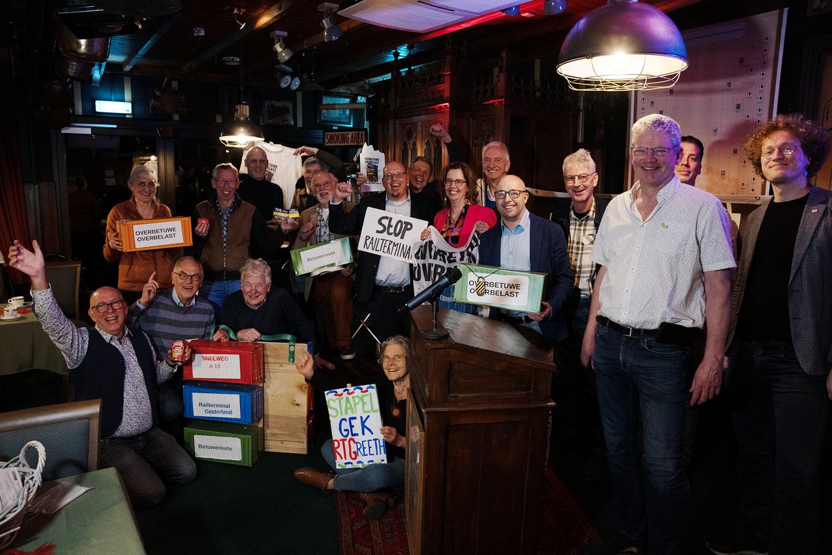 spgelderland's tweet image. #Railterminal van de baan: @overbelast heft zichzelf op met feestje

gelderland.sp.nl/nieuws/2024/03…