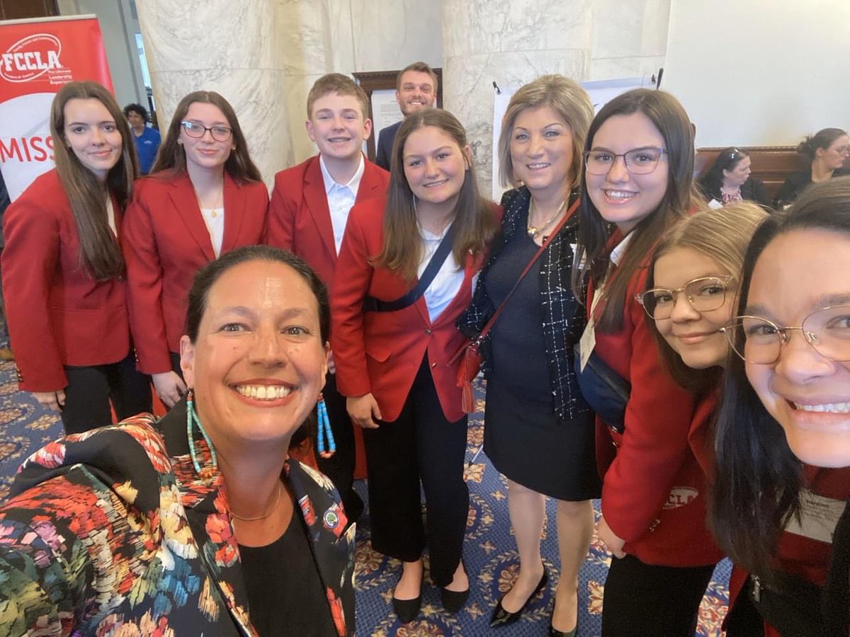 FCCLA students and advisor Karen Mason from East Newton traveled to Washington DC for the National Policy Seminar. They met with Asst. Secretary for OCTAE and also with Senators Hawley and Schmitt. Great job representing East Newton and rural schools!