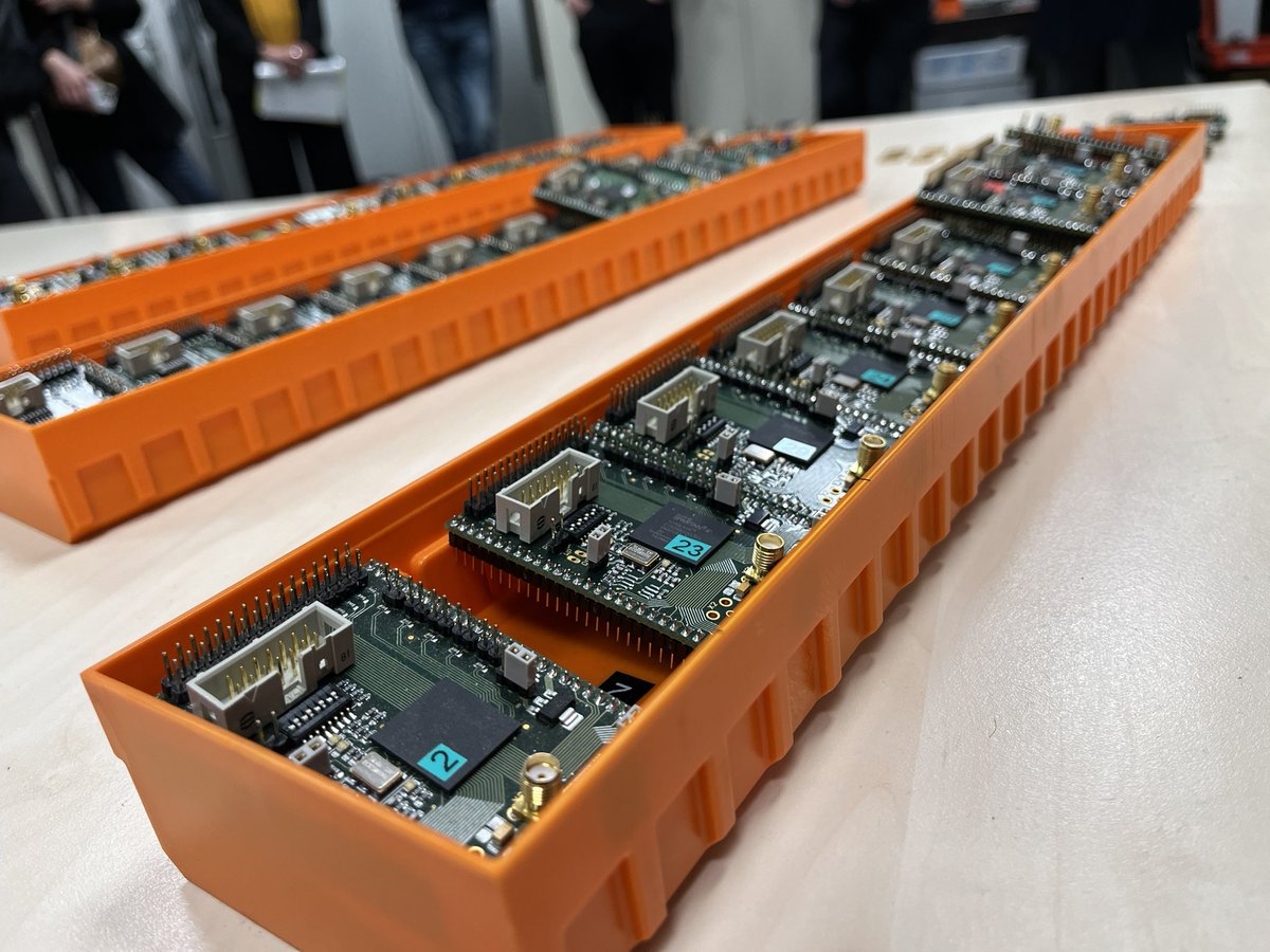 RegionAcAura's tweet image. Lancement de l’équipe-projet @Inria Malice !

Issue de la collaboration entre Inria, l’université Jean Monnet et le @CNRS, cette équipe vise à combiner l’expertise en #IA et en physique pour permettre des avancées dans la compréhension des mécanismes d’interaction laser-matière.