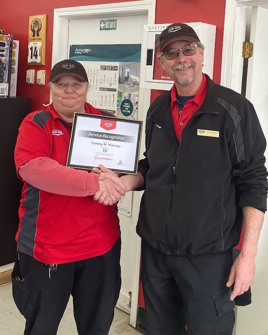 Congratulations Tammy Morrow on 10 years of service with Sherwood Co-op! Tammy is a clerk at the Indian Head branch location, and well know for your helpful and happy nature. Tammy is sure to great you with a smile and a laugh. Congratulations Tammy!