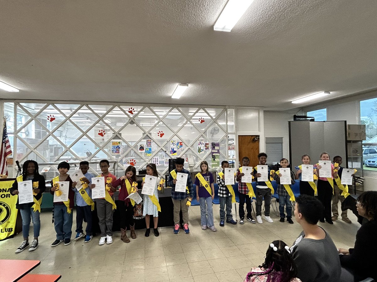 SunnysideTigers's tweet photo. We are so proud of our 2024 BETA Club inductees! https://t.co/1UG6RceSFt