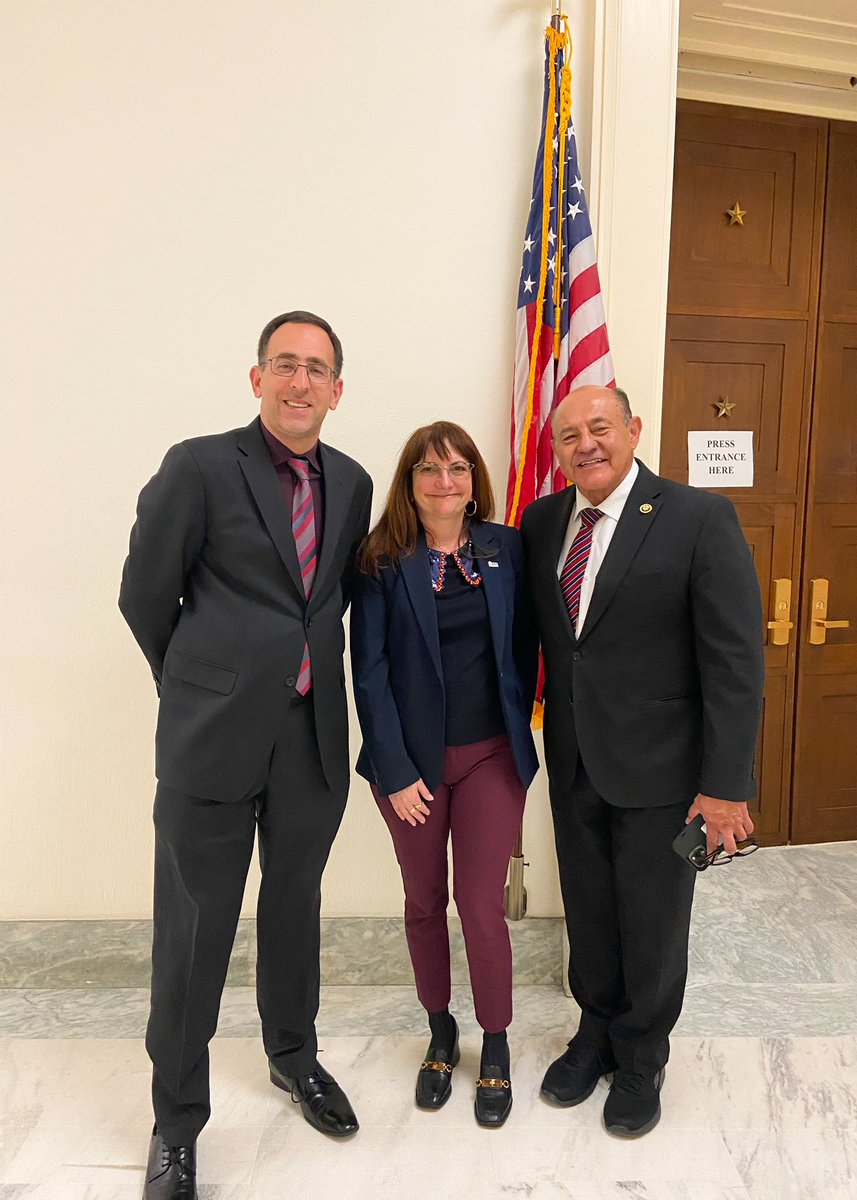 PATH's Senior Director of Public Policy @zachschlagel55 traveled to DC to participate in the @NLIHC annual Advocacy Day!🏛️We also joined @RepJimmyGomez as he introduced the Renters Agenda, aimed at preventing homelessness by assisting individuals seeking affordable housing.