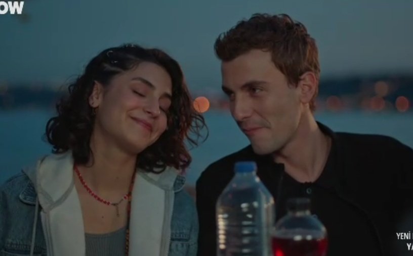 gördüğüm en kötü bölüm finaliydi, bu çocuklar onca bölüm birbirlerine acı çektirdiler, birbirlerine nasıl kavuşacaklar diye beklerken bu kadar basit bir şekilde oldu bittiye gelmesi kadar saçma bir şey yok, seni seviyorum dediler ve sevgili mi oldular yani? SAÇMALIK.