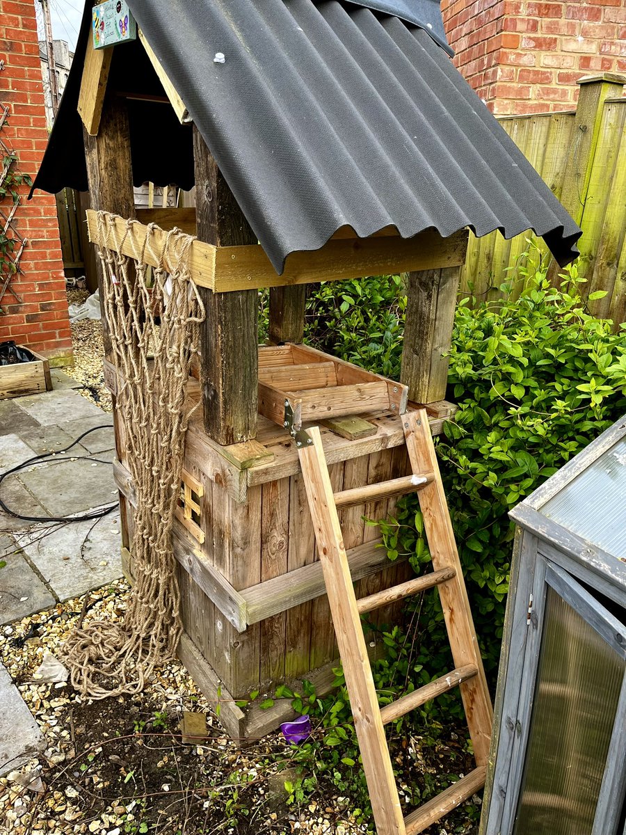 coxy_gj's tweet photo. I got distracted in the garden again… fort and club house - reclaimed and up-cycled. Ready for the kids birthdays next week! #fort #climbingframe #childrenstoy #garden #upcycled #reucked #wood #packcrate #loftladder #clubhouse
https://t.co/O33q6t4NmR https://t.co/Q9nfqedFam