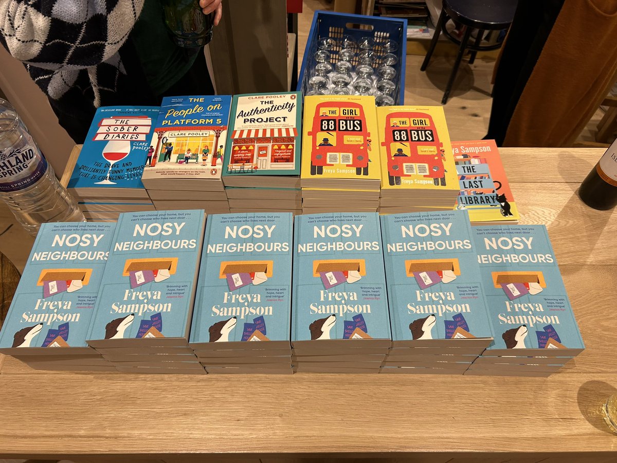 A wonderful evening launching Nosy Neighbours with @SampsonF at @OwlBookshop! And extra special because the exceptional @cpooleywriter hosted - feels quite magical to see two of my brilliant clients chatting about their books 💖