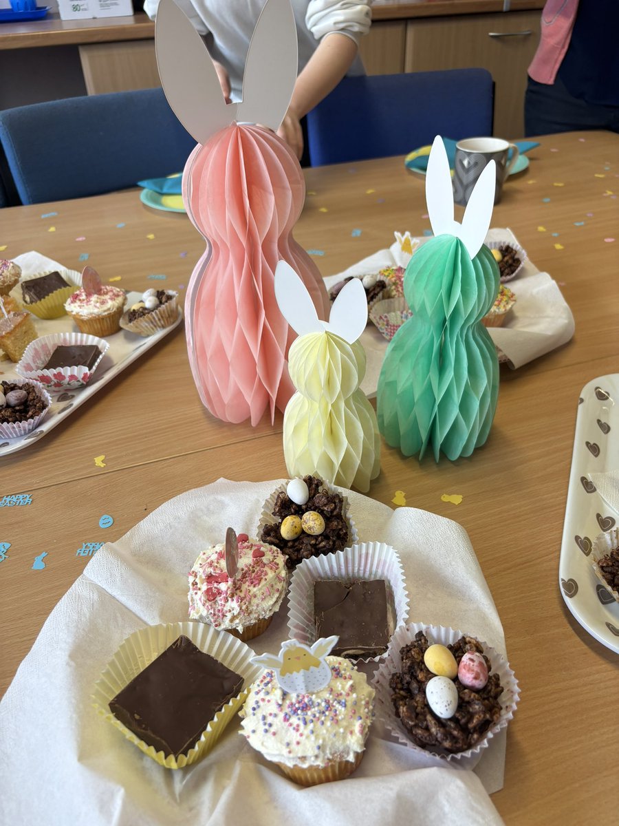 PerthHigh_Maths's tweet photo. The Maths Dept had a fabulous visit from the @CafePhs today. The decorations were super cute and the lemon drizzle was phenomenal! 🐣 🐥 🪺 🧁 @PerthHighSchool #weAREphs https://t.co/DiWezspQdx