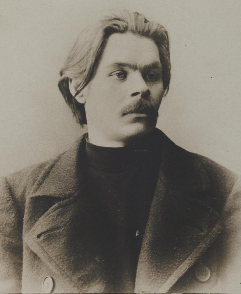 الإنسان لايصبح أكثر فعالية إلا في الساعات الحاسمة، ولو أن حياتنا كلها ساعة حاسمة لأصبح البشر في قمة العلم والثقافة ."  

- مكسيم غوركي