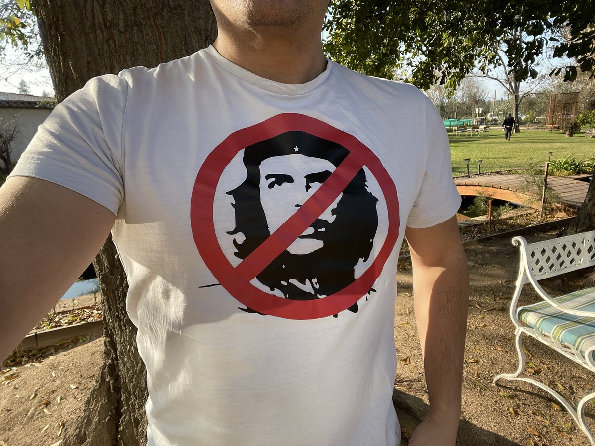 Poleras Anticomunistas
No al che guevara

#LaRojaxCHV 
#bazarpatriota #polerasbazarpatriota #nomascomunismo #chile #marcelino #ojeda #gareca #rosales #craig diana bolocco #alexis #brereton #VamosChile #laja