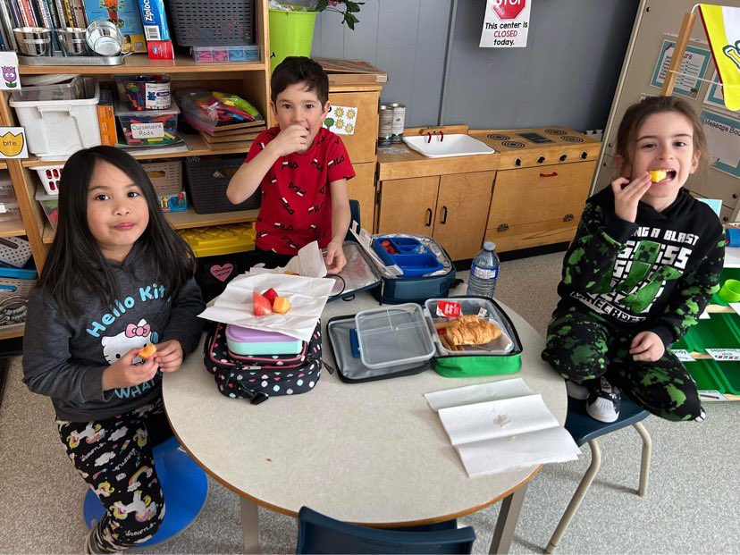 Forest Hill Elementary School tweet media