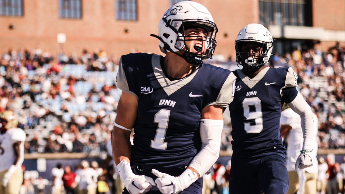 After a great conversation with @TommyHerion I'm extremely honored and thankful to receive a scholarship from @UNH_Football @HitterFootball @EDGYTIM @PrepRedzoneIL @RivalsPapiClint @HSFBscout @LemmingReport @CoachChris_Roll @AllenTrieu @CSAPrepStar @BOOMfootball