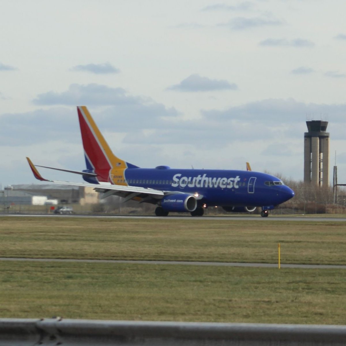 Happy #TowerTuesday (feat. @SouthwestAir) 🤩 📸 mclapd99