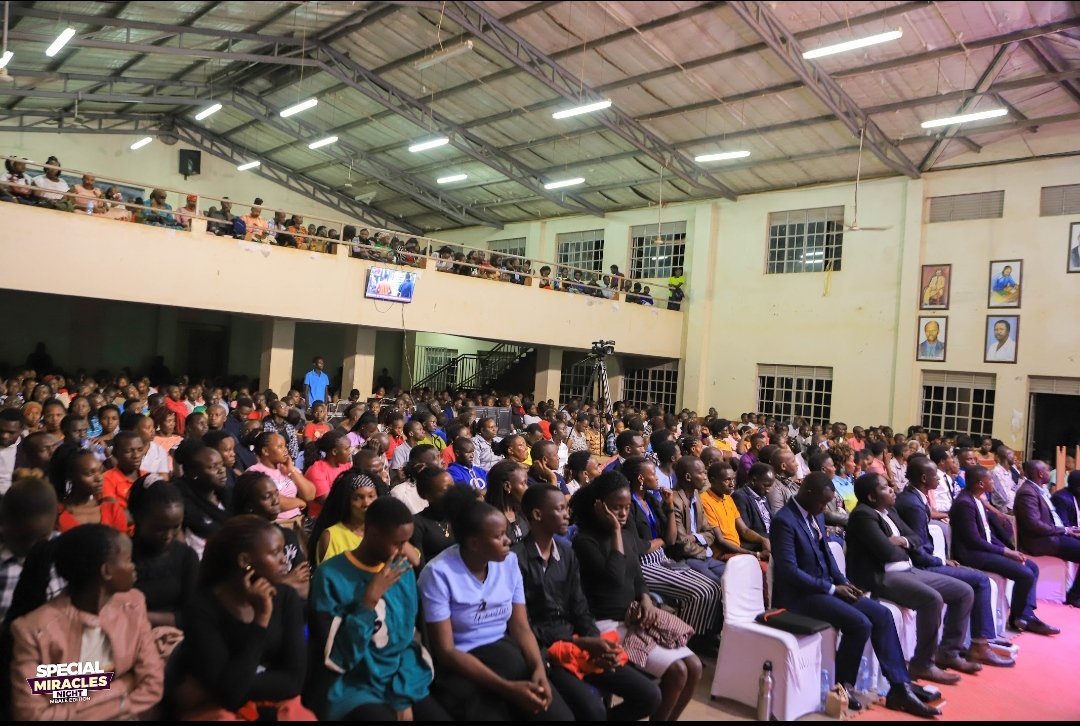 RhemaChristos's tweet photo. SPECIAL MIRACLES NIGHT MBALE EDITION
It was wondrous and glorious and we appreciate whoever was part of this.

We thank God for the many miracles we witnessed and the many people that received salvation.

We also thank our Pastors for allowing God use them to transform lives. https://t.co/rVTjt2mo3q
