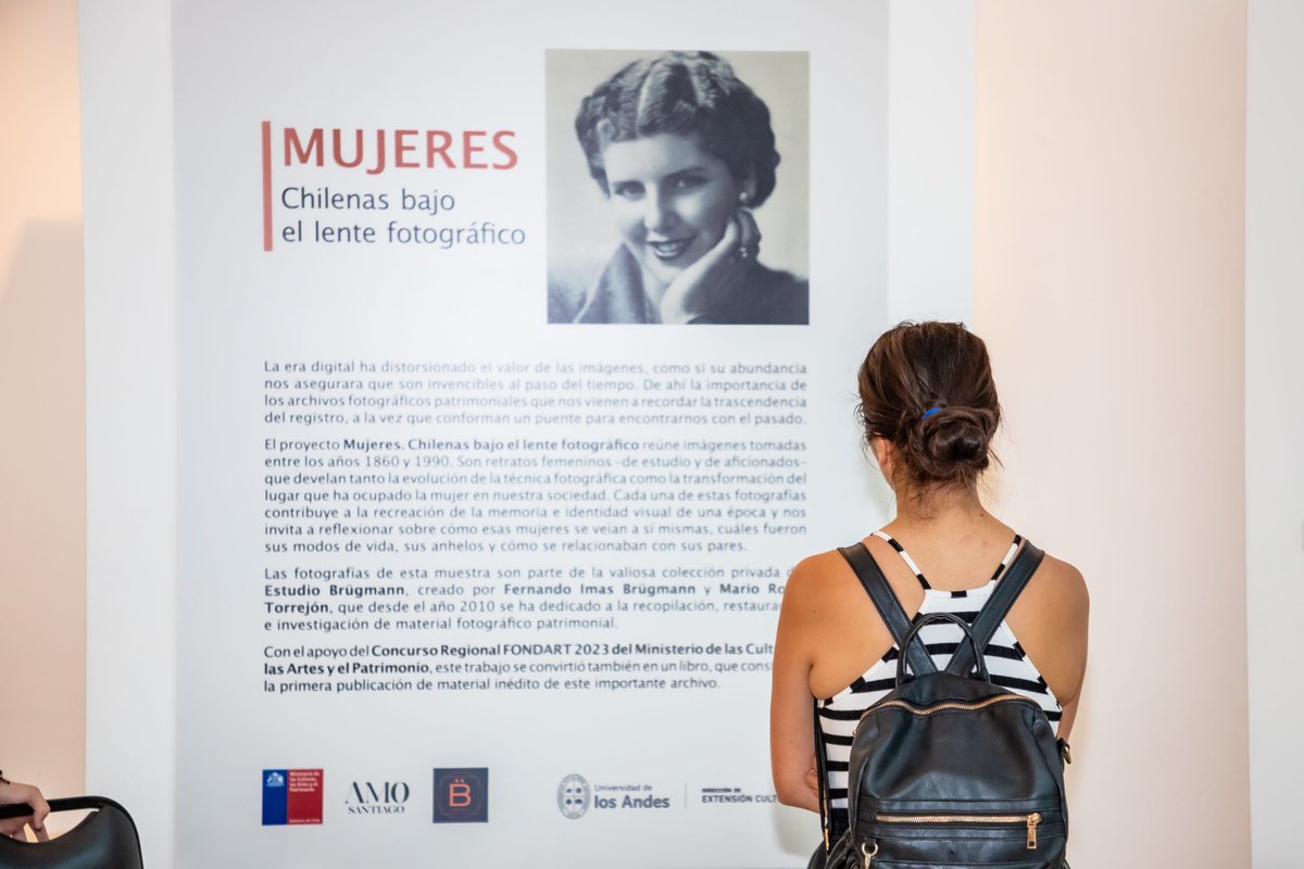 Libro “Mujeres, chilenas frente al lente fotográfico” fue presentado en la UANDES: uandes.cl/noticias/libro…