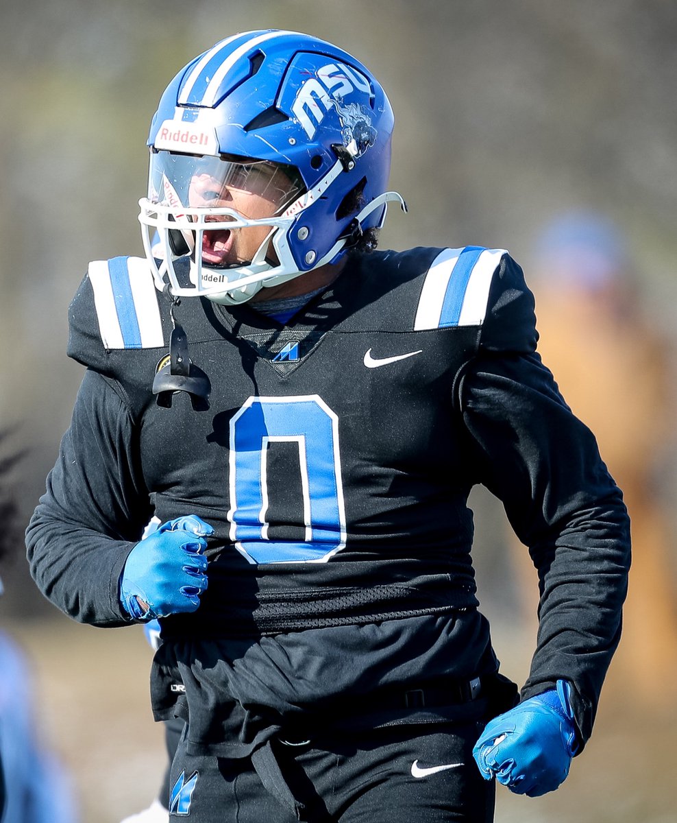 Devon_02_Woods's tweet photo. 75 Tackles
25 TFLs
12.5 Sacks
1 INT
3 FF
2x All Conference Linebacker
3 Years of Eligibility https://t.co/mBGtZSntI1