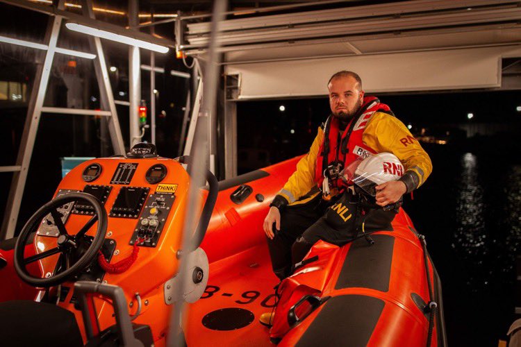📺 Will: ‘An immediate launch, life is in danger basically. The adrenaline goes more at that time in the morning.’ @RNLI #SavingLivesAtSea