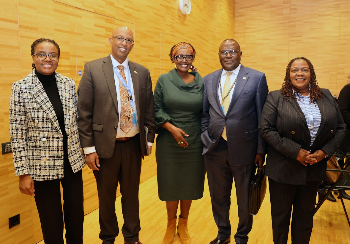 Wonderful to meet with PCB Chair @KenyaMissionUNG and countries at the @UNAIDS Structured Funding Dialogue. Very productive discussion - reaching the world’s global AIDS targets depends upon robust adequate & dependable funding for the @UN Joint Programme on HIV & AIDS! #endAIDS
