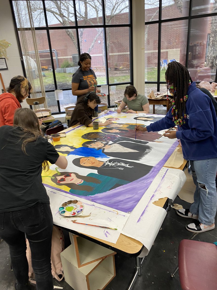 @TallwoodLions National Art Honor Society Season of Nonviolence Mural “Supporting each other in the spirit of togetherness” #vaartedyam24 #goart