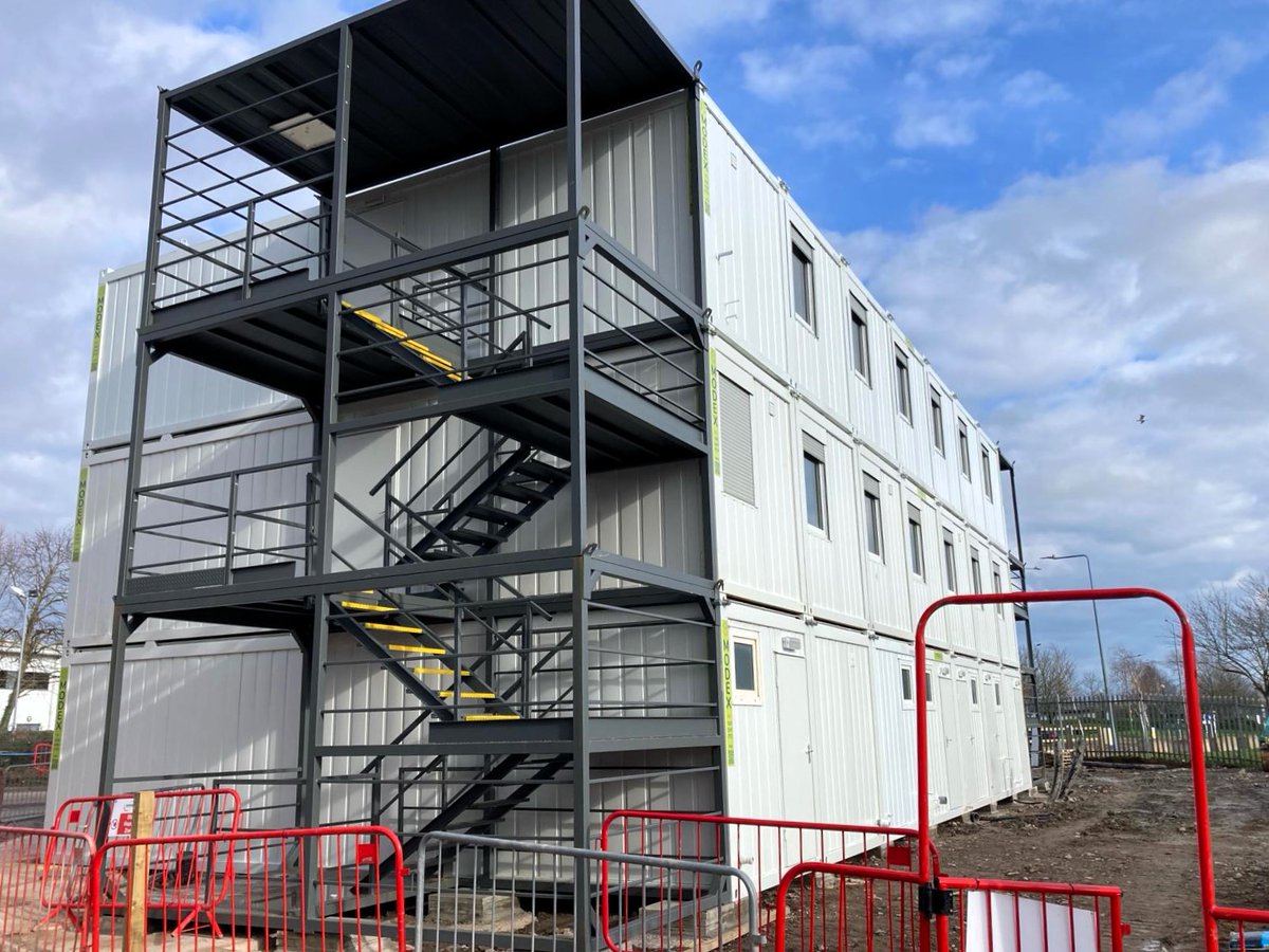 modex_spaces's tweet image. Another successful Delivery & Installation for @Bouygues_ES
21 Modules consisting of Welfare & Drying Room Facilities on the Ground Floor, Canteen Facilities on the First Floor & Open Plan Office on the Second Floor.
#modularbuilding #siteaccommodation #construction