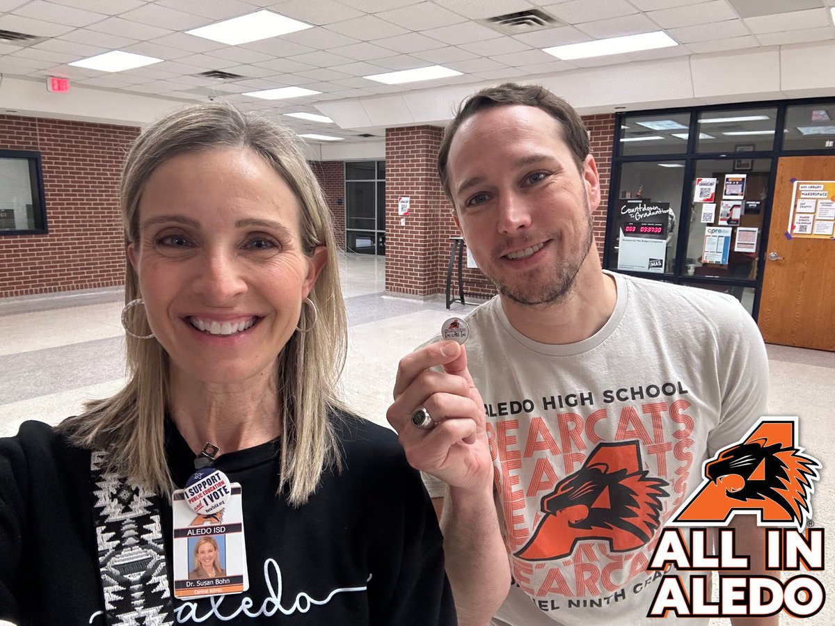 Aledo HS assistant principal Arthur Aven was surprised with an #AllinAledo pin by Dr. Bohn for the way he works with students to not only track behavior but also provide a positive influence and help students build relationships with adults on the campus. #selfiewithsusan