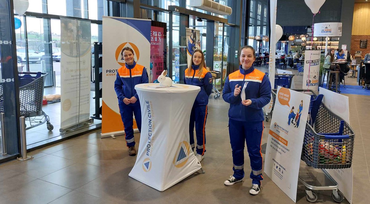 adpc67's tweet photo. 98 bénévoles mobilisés en 𝗔𝗹𝘀𝗮𝗰𝗲 ce WE :
🔶Régate aviron #Rixheim
🔷Gala Sciences Po #LaWantzenau
🔶Collecte Solidaire #SoultzsousForêts
🔷Formation Continue PSE #Strasbourg
🔶Garde SAMU
🔷Ballade à Enigmes #Benfeld
🔶Formation PCM #Hoenheim https://t.co/Ru5mDNpGbM