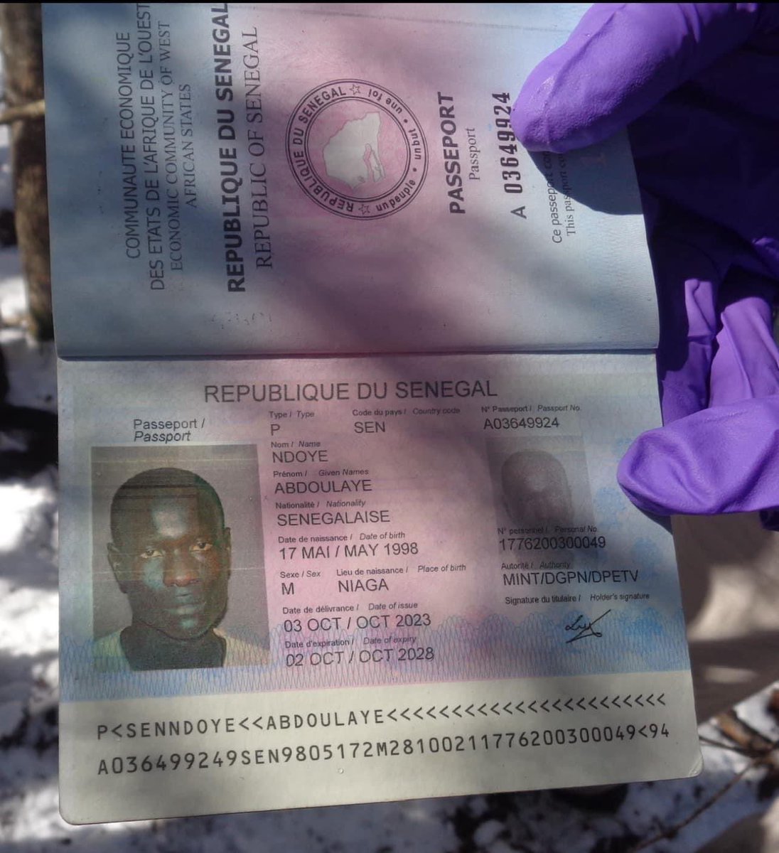 maps_dk's tweet photo. 2 sénégalais ont été retrouvés morts prés de la frontière américaine avec le Canada. https://t.co/3CP2bqua6F