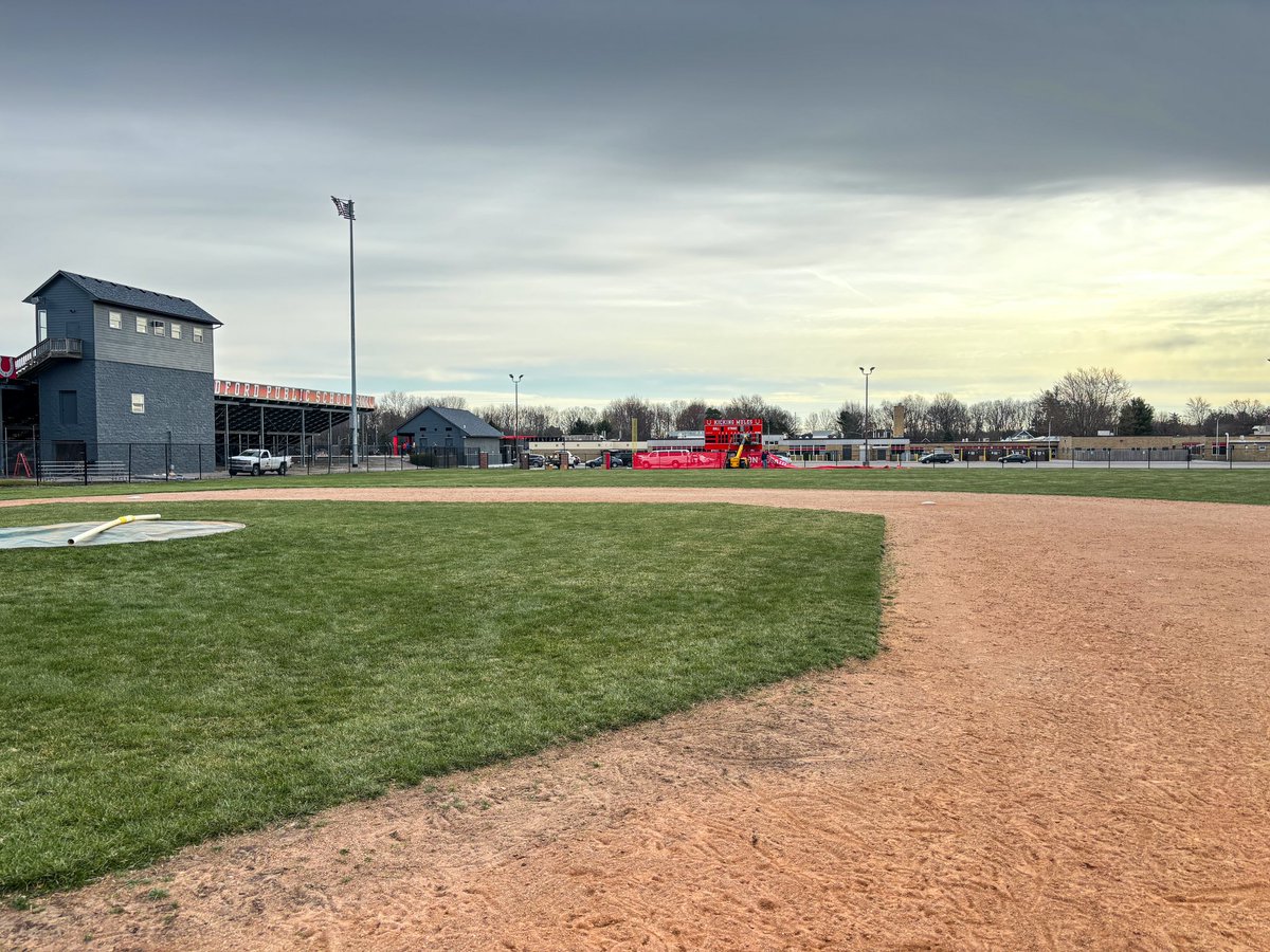tylerathfields's tweet image. Glad we got @BedfordHSBase taken care of before this weather! Field is ready to go! 

@MichMule