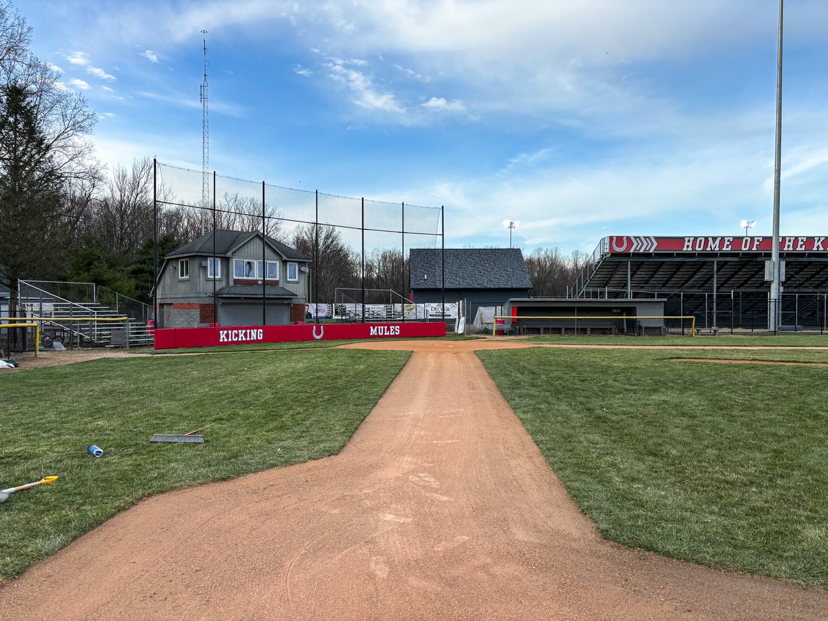 tylerathfields's tweet image. Glad we got @BedfordHSBase taken care of before this weather! Field is ready to go! 

@MichMule