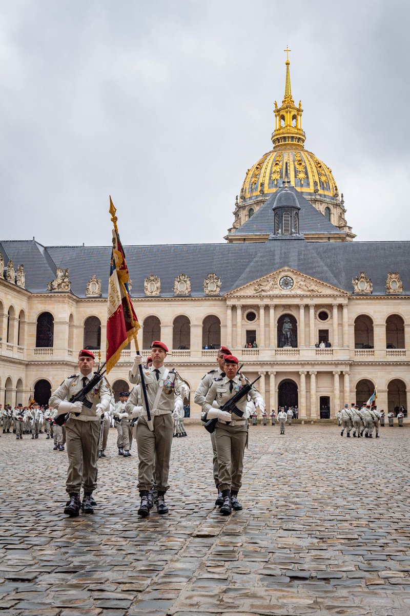 Création de la Brigade Logistique @BrigadeLOG, un vecteur de puissance pour l’@armeedeterre. Aux Invalides, sous le regard de l'Empereur, créateur de l'arme du train, la mission débute : garantir la disponibilité et la résilience de nos forces au combat.