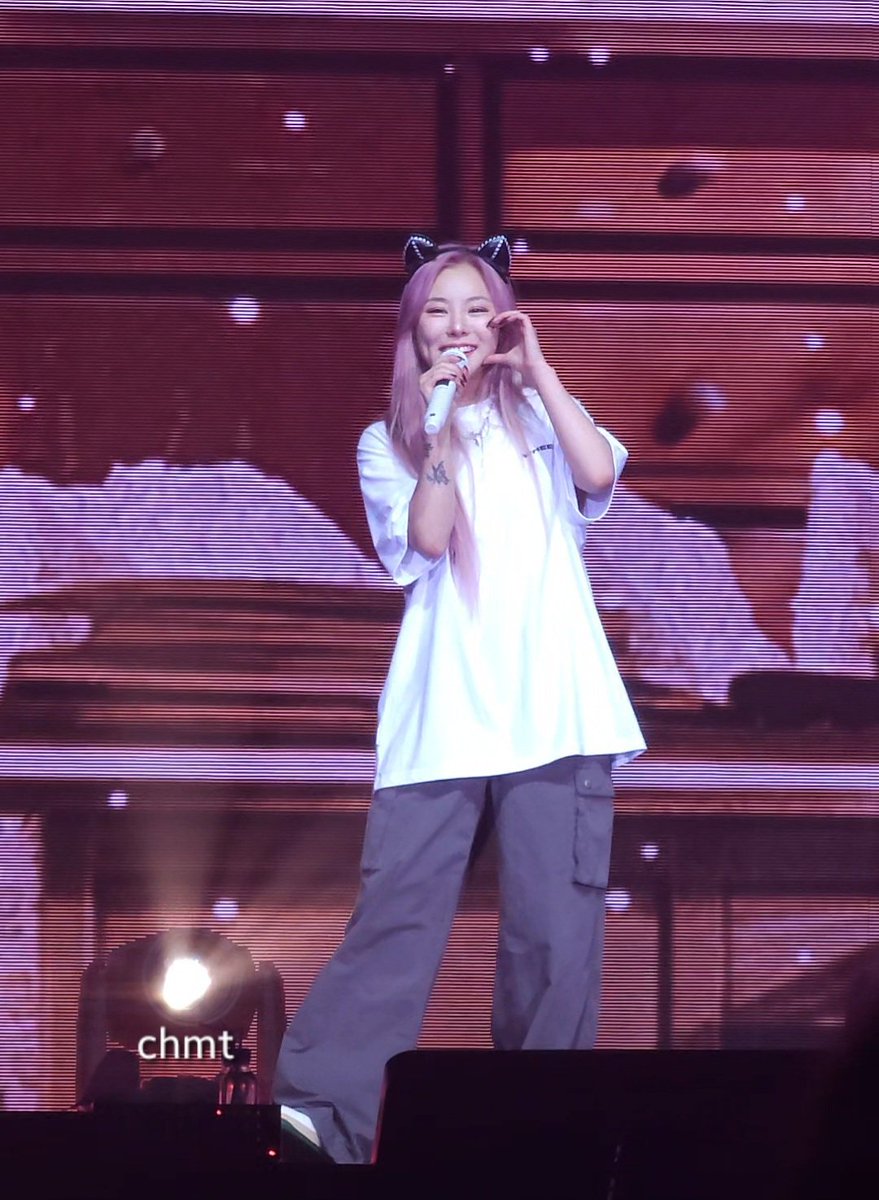 Chermes14's tweet photo. 230326
WHEE IN THE MOOD [BEYOND] in Hong Kong

#휘인 #WHEEIN #wheeinthemood
#마마무 #MAMAMOO https://t.co/wg8N0vWJUd