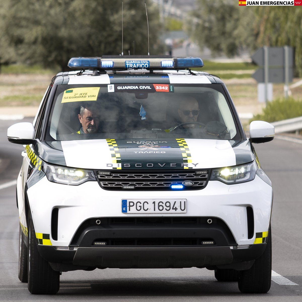 Land Rover Discovery.  Guardia Civil (agrupación de trafico) #LaVuelta23 #lavuelta #guardiacivil #guardiaciviltrafico #agrupaciondetrafico #atgc