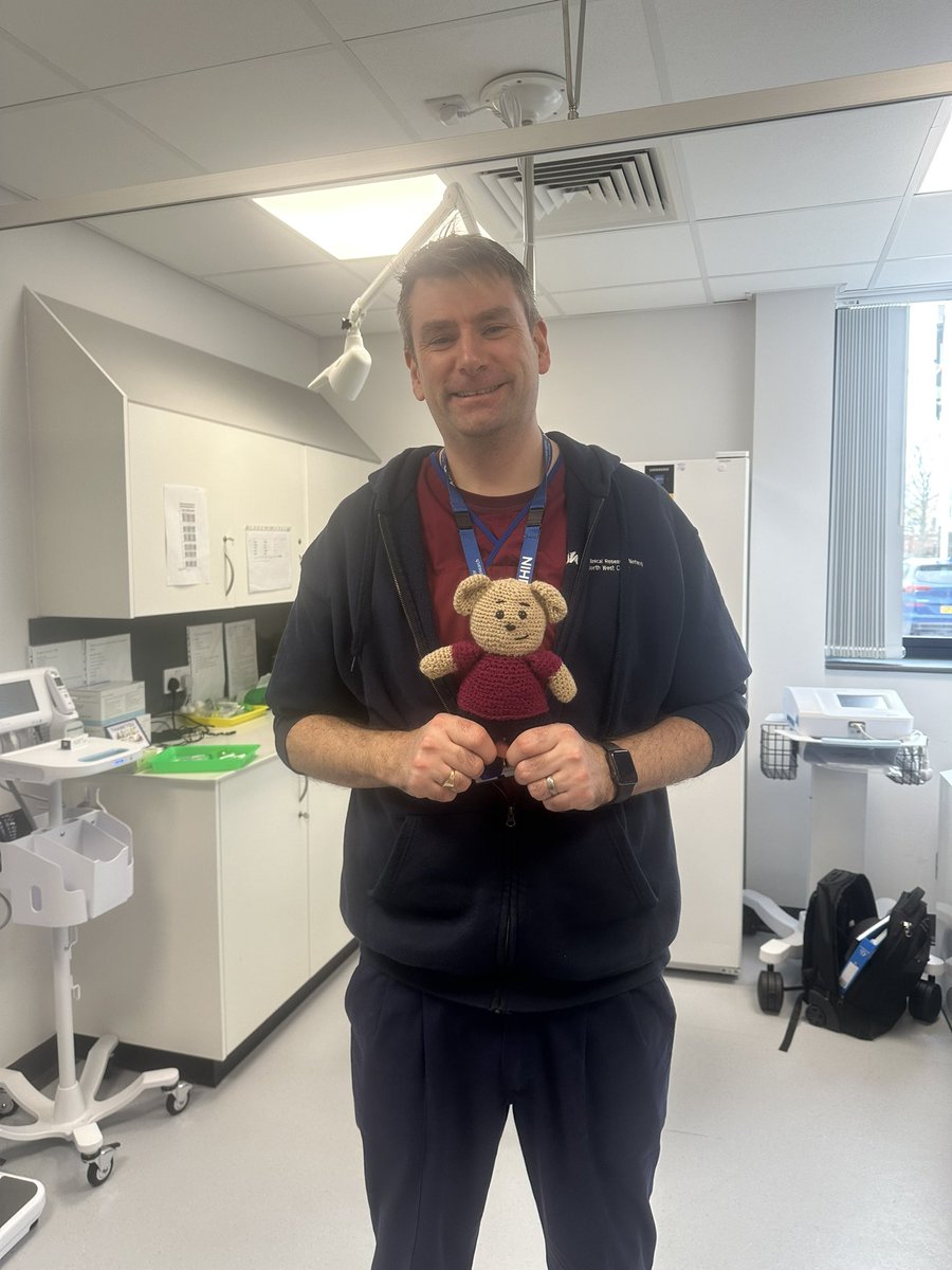 Amazing. We work in lots of different places supporting research, but this is a first! Research Bear now adopted into the @NIHRCRN_nwcoast primary care team. Thanks @AbbieStirling92 & team pharmacy for the gorgeous cakes and our lovely handmade Research Bear. 🧸🔬🧪