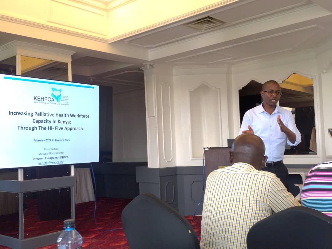 KEHPCA launching the Global Health workforce Programme in the Lake Region Economic Bloc Counties @LREB14 supported by @THETlinks The project uses the hi 5 approach to build the capacity of healthcare workers to provide palliative care for improved quality of life #KehpcaCares