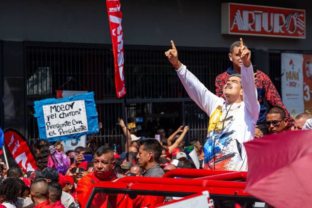 PedroKonductaz's tweet photo. Este es mi candidato @NicolasMaduro prepárense! https://t.co/Zh5yQyA0EB