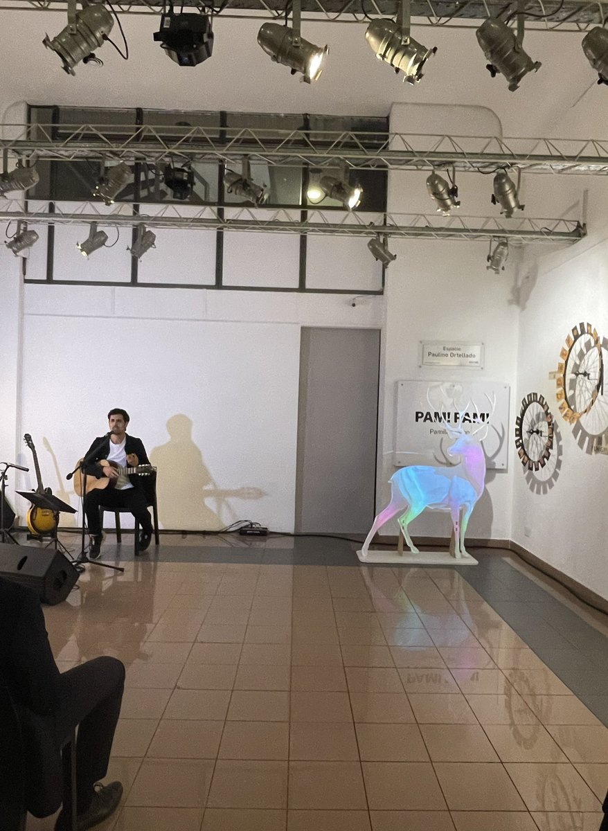 Presentaron la temporada de avistaje de ciervos 🦌en Brama en la Casa de La Pampa en Buenos Aires 
Hubo música y hasta una guía de la Reserva Provincial Natural Parque Luro ! 
Lindo lanzamiento ! La época de brama se extiende de 🗓️ marzo a abril
Próximo destino ! Alguien más?