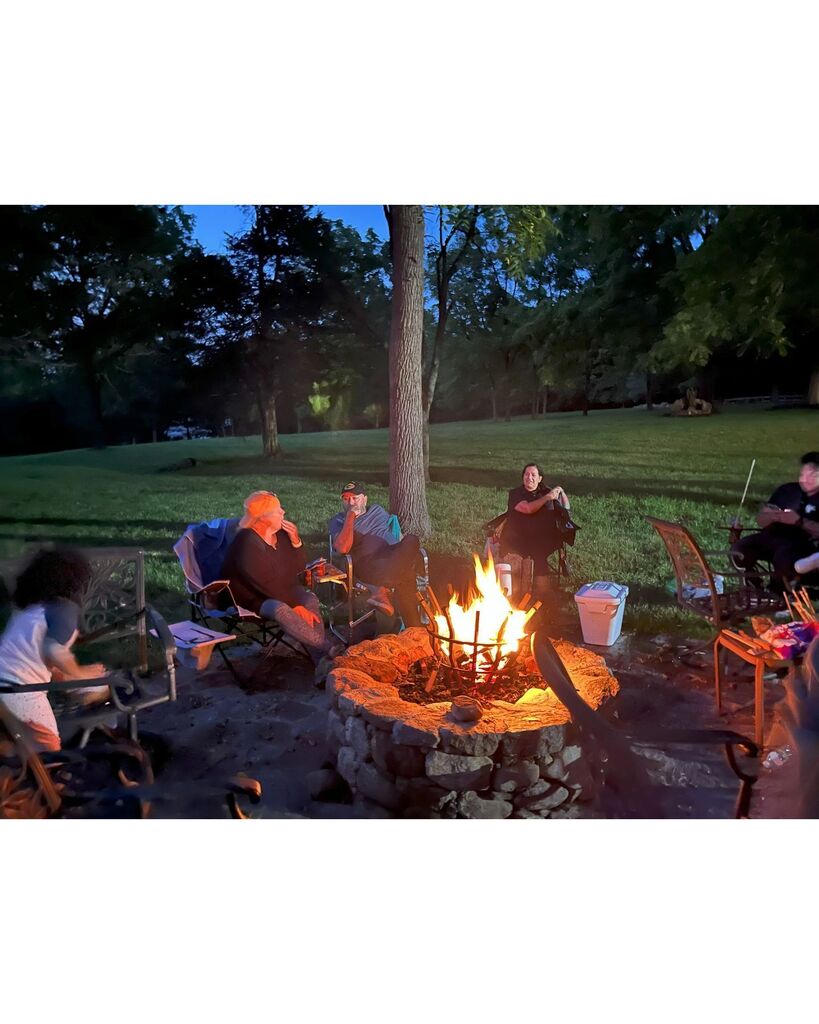 BradleyMtnFarm's tweet image. Escape to the farm and have a 'Goat-away' with special overnight stays! 🐐🌿 Pitch your tents or stay in hayloft, meet our animals, and enjoy farm activities. Book now at ift.tt/MQh3Oud #FarmStay #GoatFun instagr.am/p/C4-_W--rhF0/